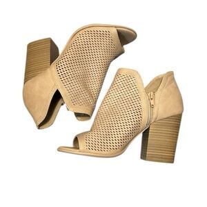 Soda Taupe Tan Chunky Heel Open Toe Stacked Heel Shoes Women Size 7 Peep Neutral